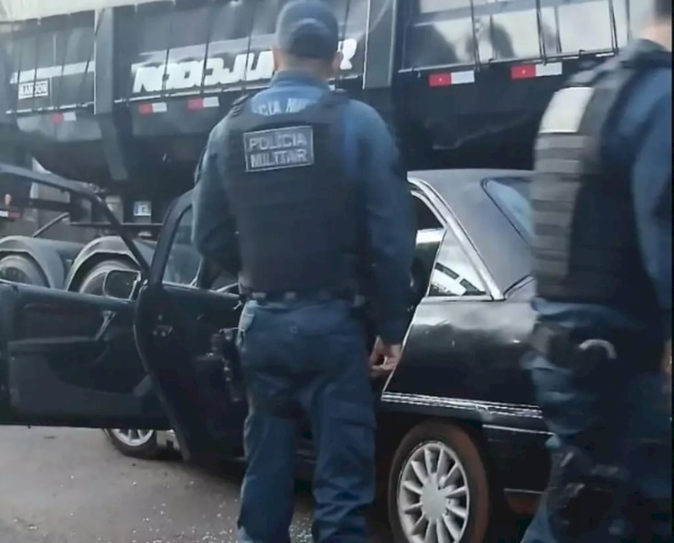 Desavença familiar seria o motivo, que deixou uma mulher gravemente ferida por arma de fogo,  segundo a Polícia Militar