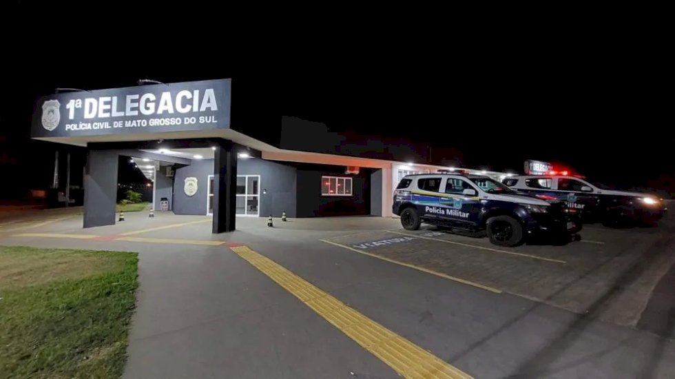 Ladrão arrependido devolve celular e cartões furtados