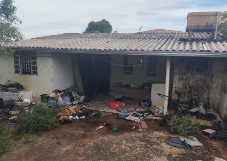 Bombeiros militar em Nova Andradina foram acionados, para atender dois incêndios em residência em dois dias