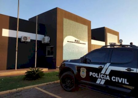 Mulher tem o pulmão perfurado após ser esfaqueada pela namorada