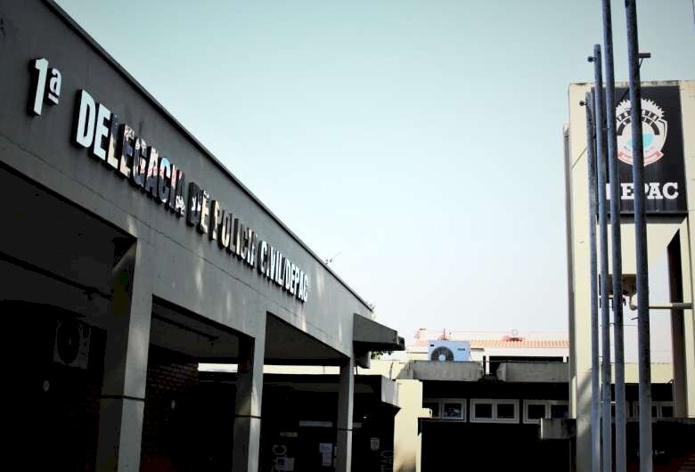 Comerciante é preso após tentar usar influência política para intimidar policiais