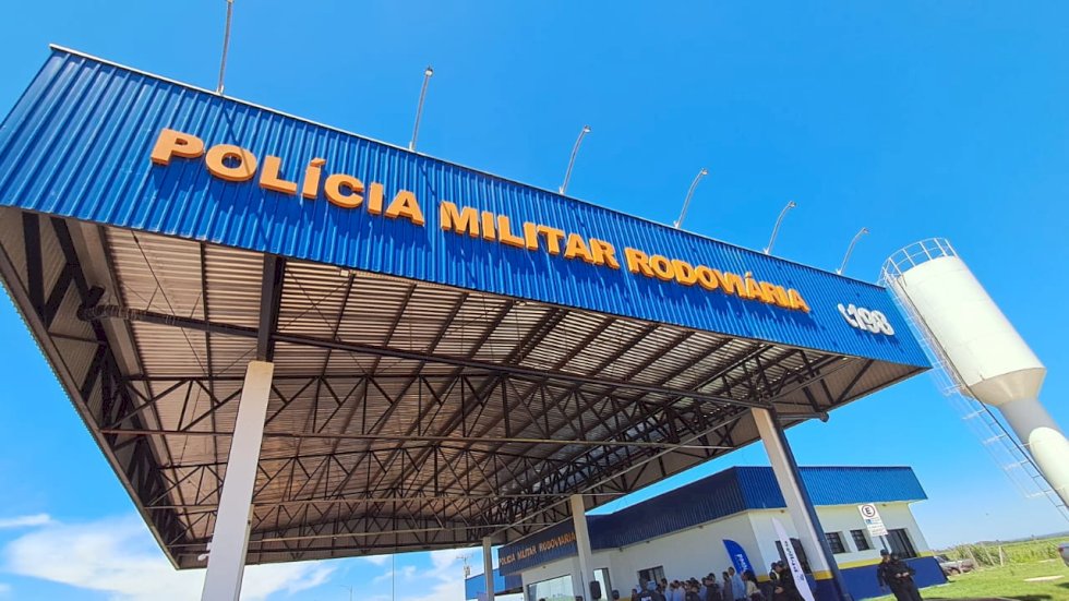 Angélica - Governador em exercício Barbosinha, vice-prefeito Paulo Conconi, inauguram a Base da PMR