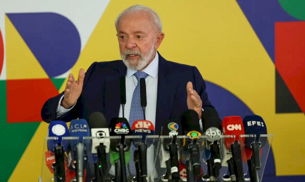 \'Maior programa de crédito do país\', diz Lula sobre consignado CLT