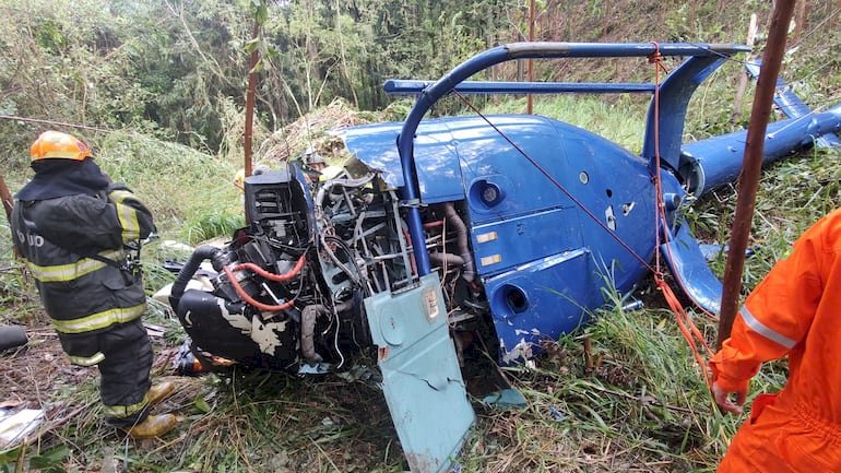 Helicóptero caí e deixa duas vítimas fatais