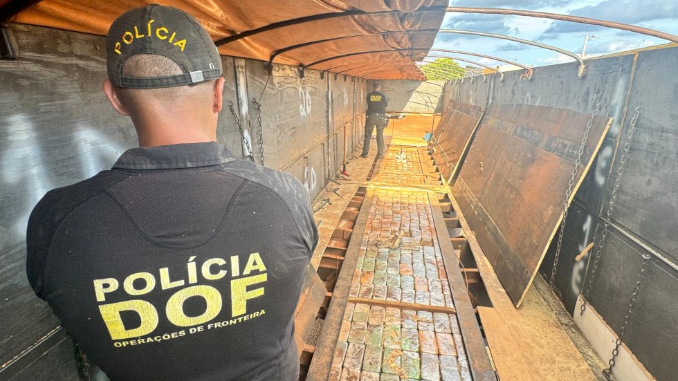 Carga milionária de pasta base de cocaína é apreendida pelo DOF