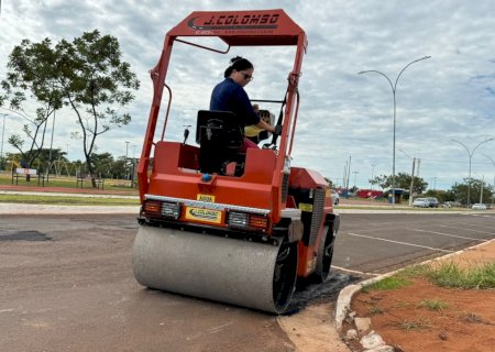 Prefeitura de Ivinhema está realizando operação tapa buracos