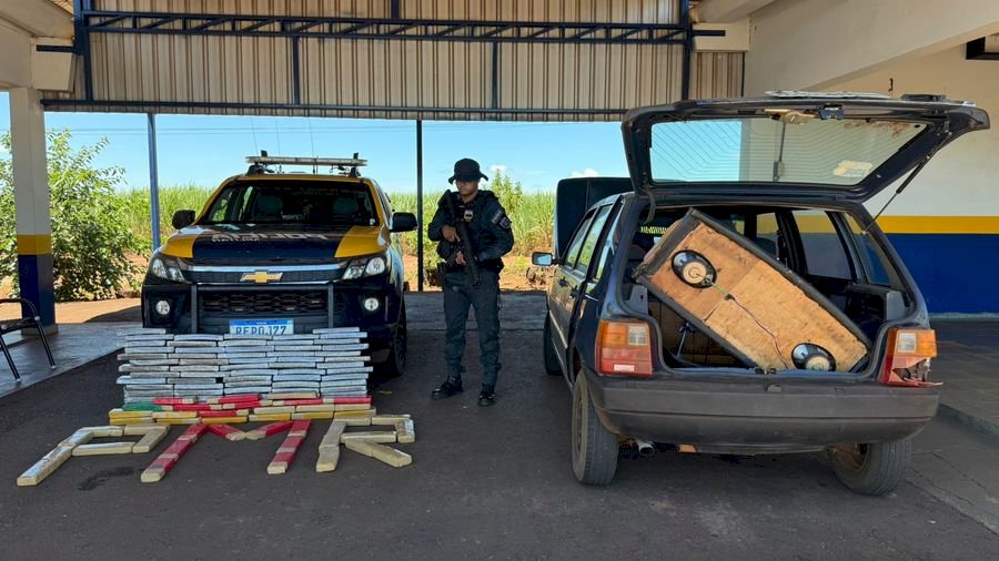 Polícia Militar Rodoviária apreende mais de 100 kg de maconha em veículo abandonado por traficante em Batayporã
