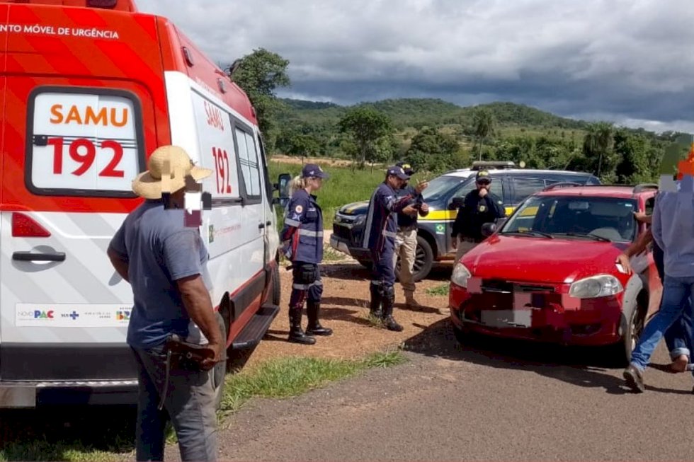 Idoso tem traumatismo craniano ao ser atropelado guiando cavalo na BR-419