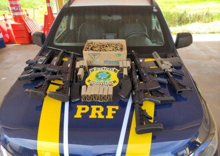 PRF apreende 587 Kg de cocaína, 6 fuzis e munições em Bataguassu