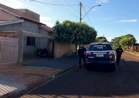Criança morre afogada em piscina