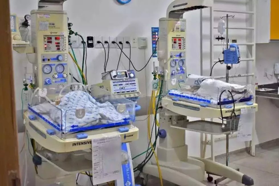 Bebê de 6 meses morre em hospital e padrasto é suspeito de assassinato