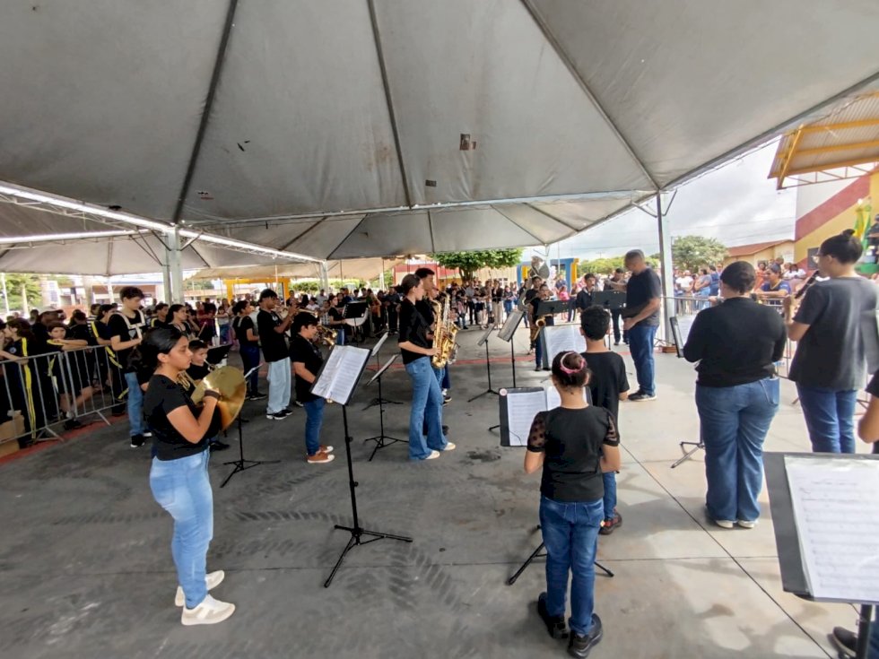 Banda municipal de Ivinhema se apresentou em Novo Horizonte do Sul