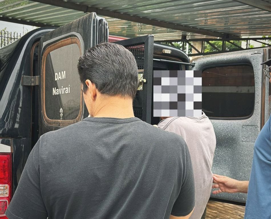 Homem persegue mulher até a Delegacia e é preso em flagrante por descumprimento de medidas protetivas e ameaça