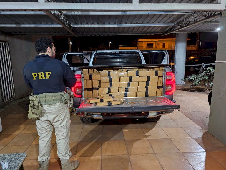 PRF apreende 2,1 toneladas de maconha