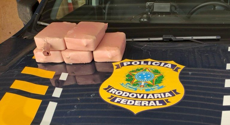 Nova Andradina - PRF apreende 5 Kg de cocaína