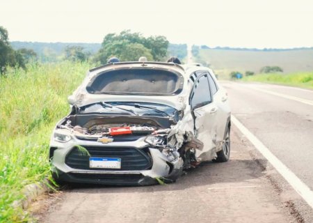 Colisão frontal entre dois veículos é registrada na BR-267 entre Bataguassu e Nova Casa Verde