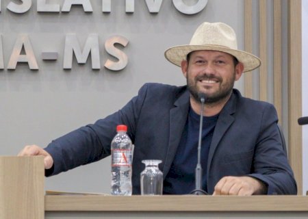 Eder Chicó requer cópia de notas fiscais, pede implantação de senha digital no HMI e patrolamento de carreadores