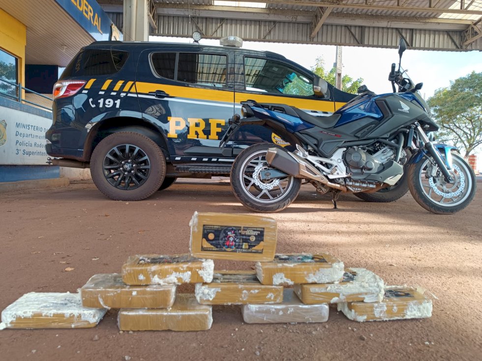PRF apreende 20 Kg de cocaína e skunk