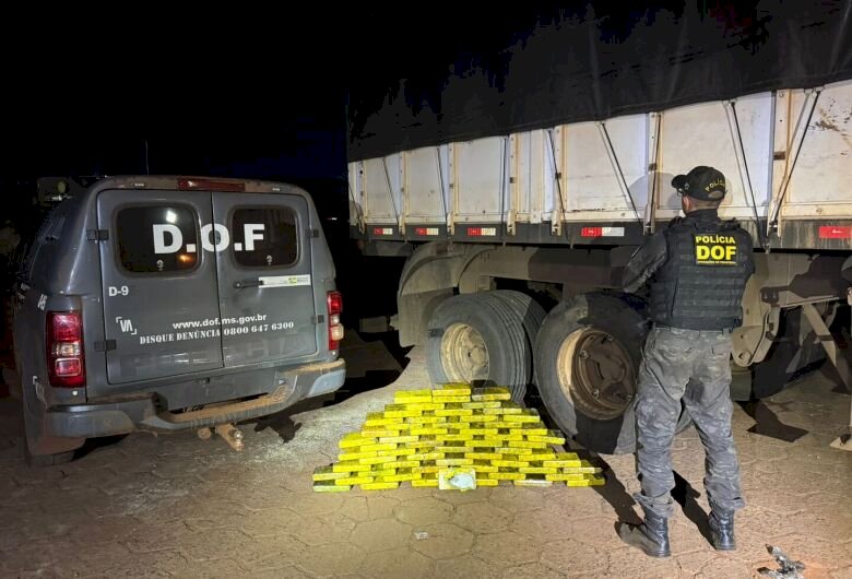 Carga de cocaína avaliada em mais de R$ 5 milhões é apreendida em pneu de carreta