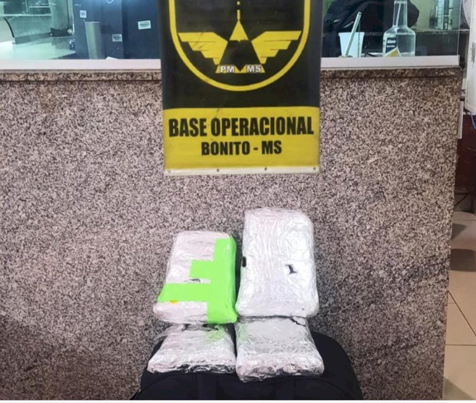 PMR prendeu três indivíduos por tráfico internacional de drogas