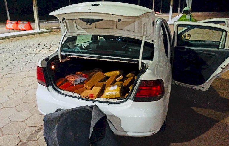 PRF apreende maconha e skunk em Bataguassu