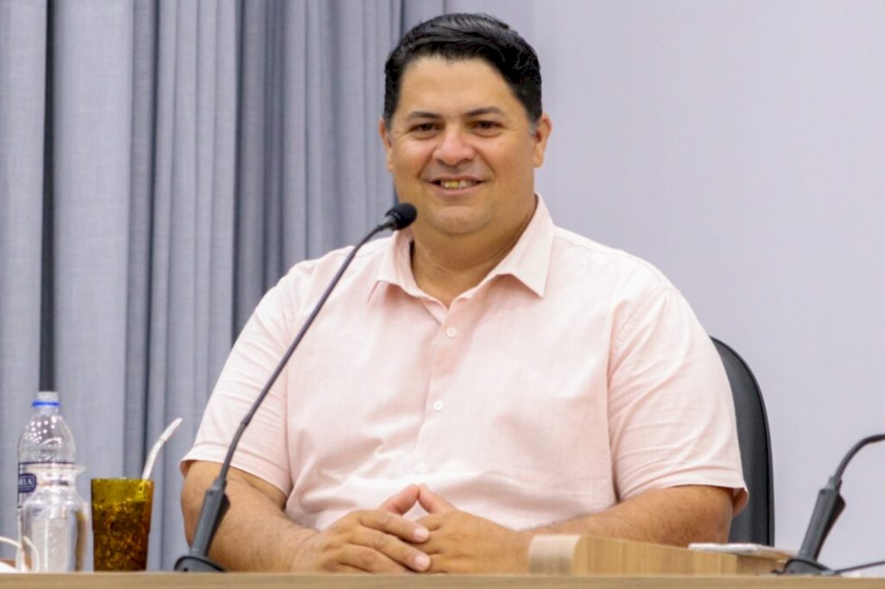 Marcio Alves pede trevo na BR-376, campo de futebol no bairro Triguenã e que entre em funcionamento o ESF dos Ipês