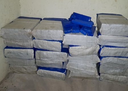 Polícia apreende quase 1 tonelada de drogas em residência utilizada por traficantes