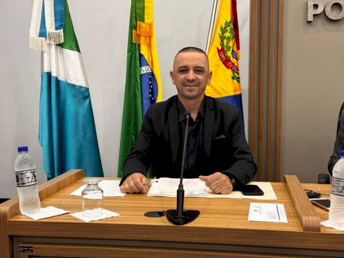 Vagner Policia pede melhorias em parquinho e academia ao ar livre do Solar do Vale e atendimento de Fonoaudiologia na Rede Municipal de Ensino