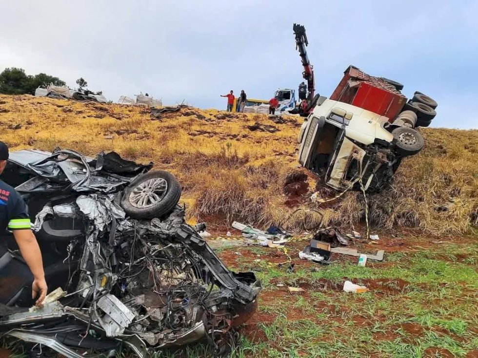 Acidente na PR -158 mata casal, filhos e avó das crianças