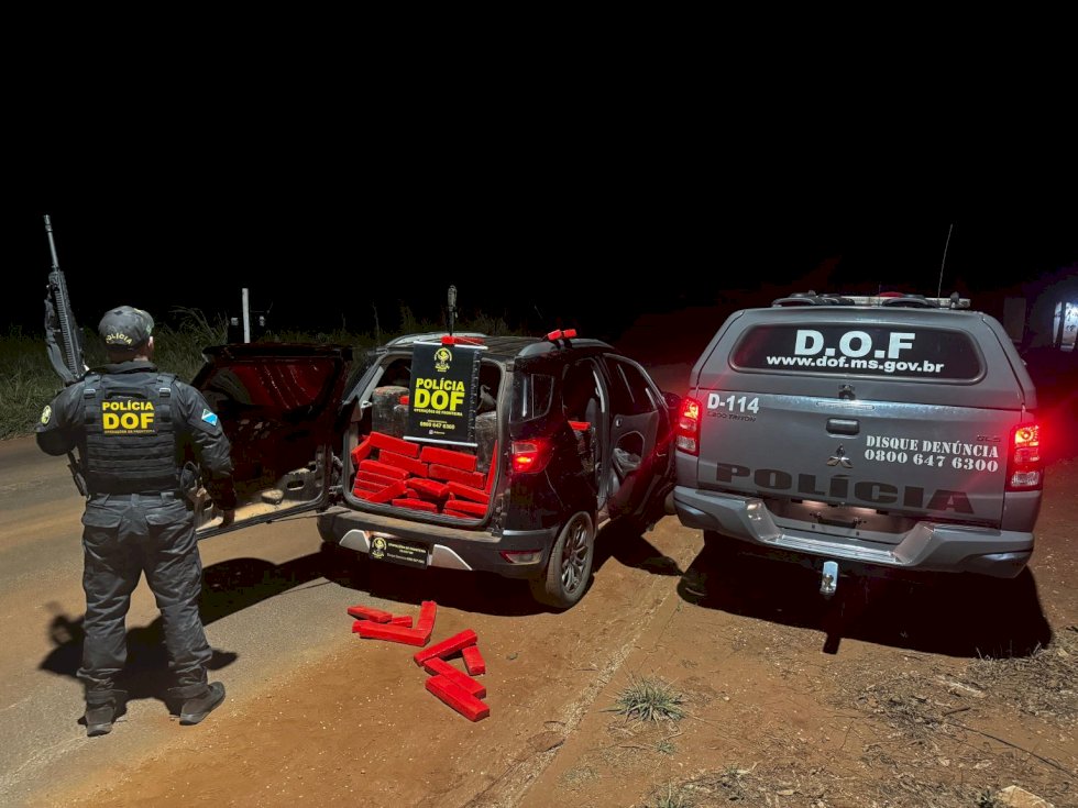 DOF apreende em Dourados mais de 500 quilos de drogas que seguiam em carro roubado para o Mato Grosso