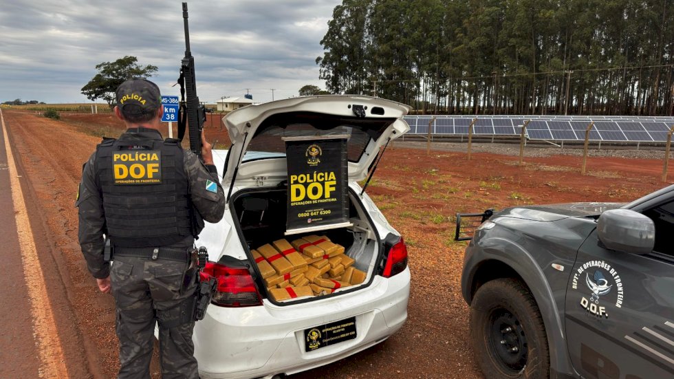 DOF apreende veículo que seguia para o Paraná com drogas e