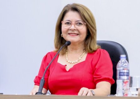 Ivonete Mendonça pede implantação de “Centro Dia” (Creche para Idosos)