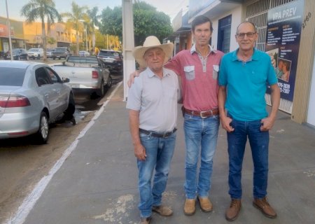 Angélica - Carlos Melhorança retorna para sua casa, após um longo tempo em coma, entubado e lutando pela vida