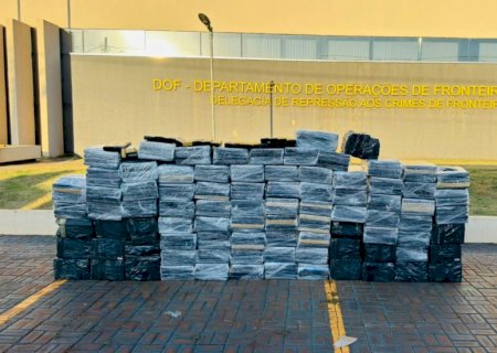 DOF apreende quase duas toneladas de maconha escondidas em carga de óleo de soja