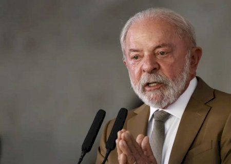 Lula zera imposto e subsidia diesel para conter alta do petróleo