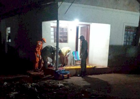 Ivinhema - Mulher é esfaqueada na rua 19 no bairro Itapoã