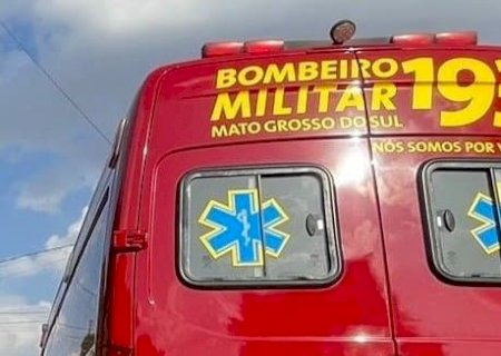 Idoso com motoneta elétrica bate em carreta parada e morre após dar entrada no hospital em Nova Andradina