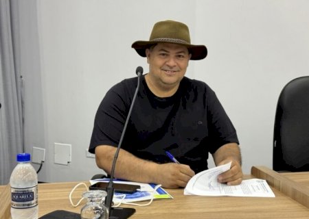 Marcio Alves solicita construção de pista de caminhada ao redor do Estádio Saraivão e recapeamento asfáltico da rodovia MS-141