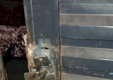 Homem pula muro, arromba porta de residência e acaba preso pela Polícia Militar