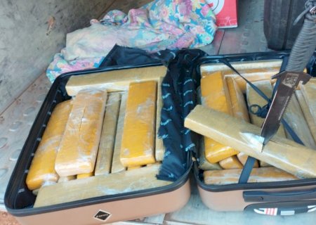 PMR apreende 31 kg de maconha em ônibus e prende jovem por tráfico na MS-164