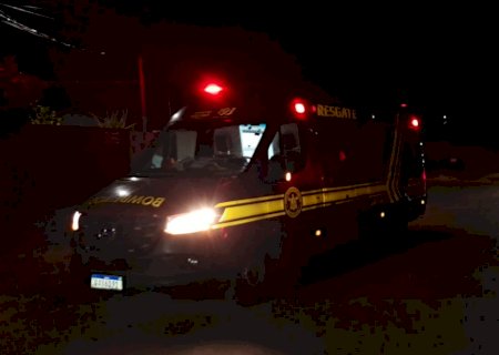 Colisão entre carro e moto deixa três feridos, dentre as vítimas uma gestante , em Ivinhema