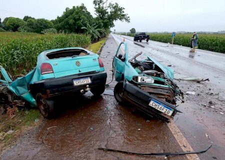 Veículo parte ao meio após acidente na BR 376, com vítima fatal