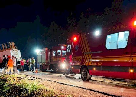 Rodovia da Morte' faz mais uma vítima: colisão frontal na BR-262 deixa motorista morto preso às ferragens
