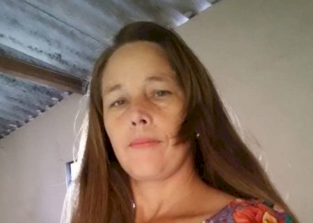 Mulher de 45 anos morreu após ser atacada a facadas pelo ex-namorado em Água Clara