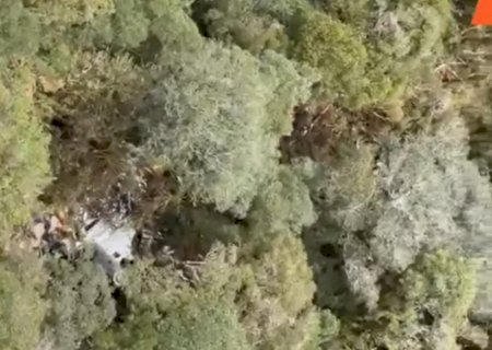 Destroços de helicóptero com cantor Rick são encontrados; não há sobreviventes