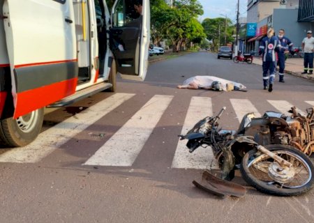 Motorista bate em motocicleta e mata condutora na Avenida Weimar Gonçalves Torres